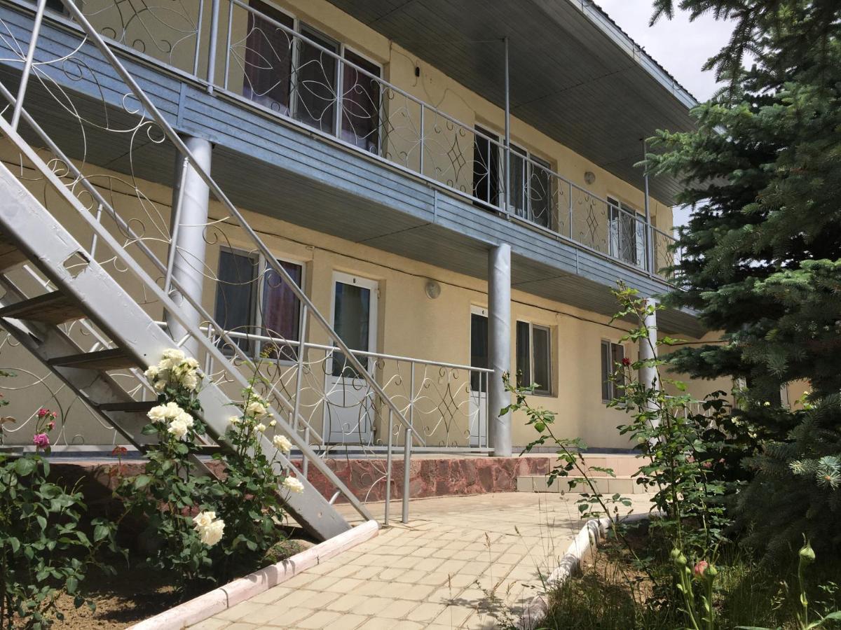 Эдем Hotel Cholpon-Ata Exterior photo